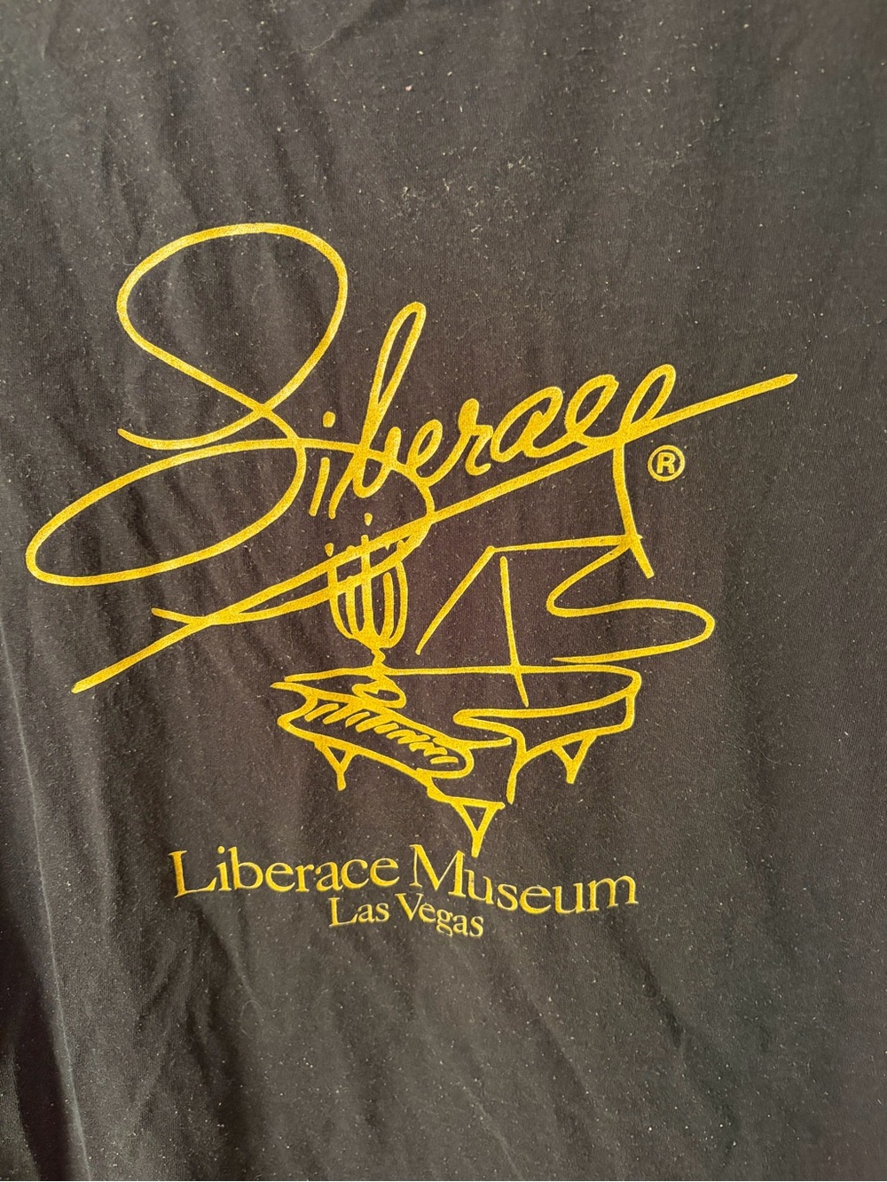 RARE!! VINTAGE 🎶 Liberace Signature 🎶 Liberace Museum Las Vegas T-shirt 🎶 XXL